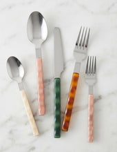 Cargar imagen en el visor de la galería, Resin Multicolor Flatweave Set
