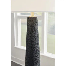Cargar imagen en el visor de la galería, Black Textured Floor Lamp
