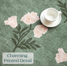 Cargar imagen en el visor de la galería, Valley Green Rug
