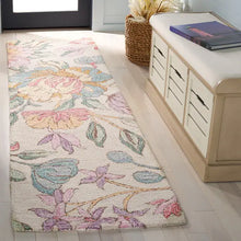 Cargar imagen en el visor de la galería, Regina Runner Rug
