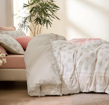 Cargar imagen en el visor de la galería, Mumbai Duvet set

